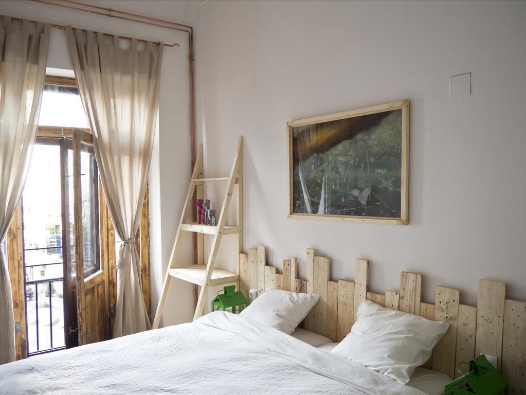 Victoria Poshtel Bucharest Albergue Habitación foto