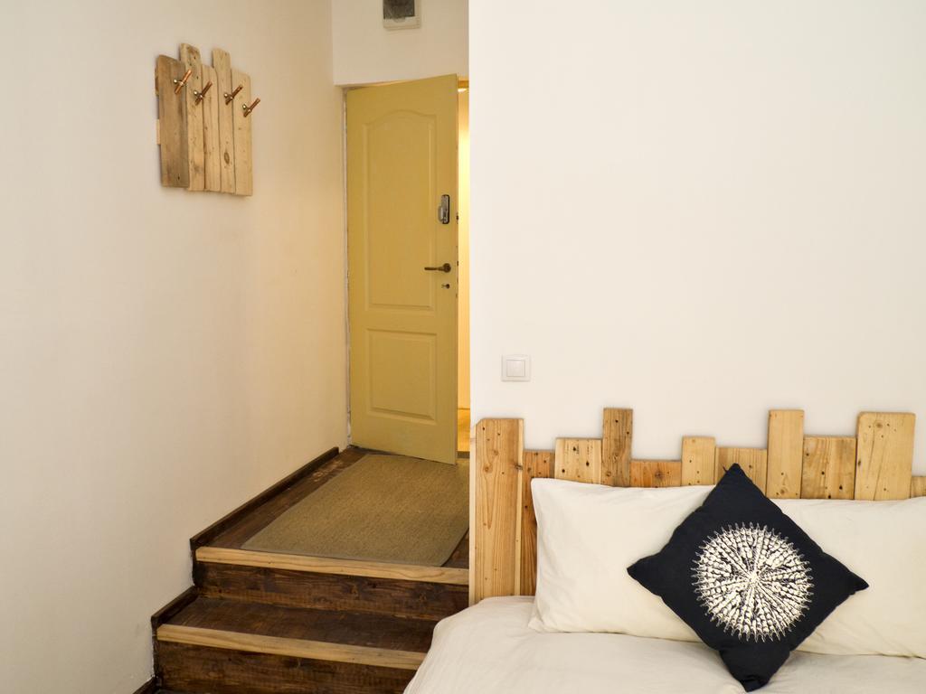 Victoria Poshtel Bucharest Albergue Habitación foto