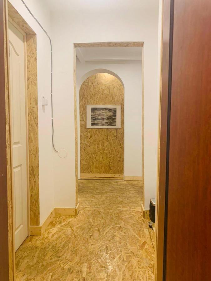 Victoria Poshtel Bucharest Albergue Exterior foto